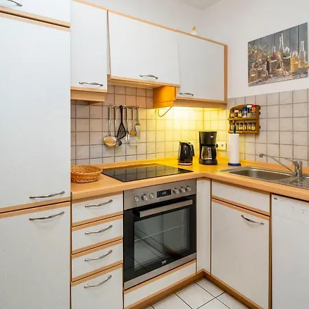 Freesenbruch 2 2 - Bernstein * Zingst